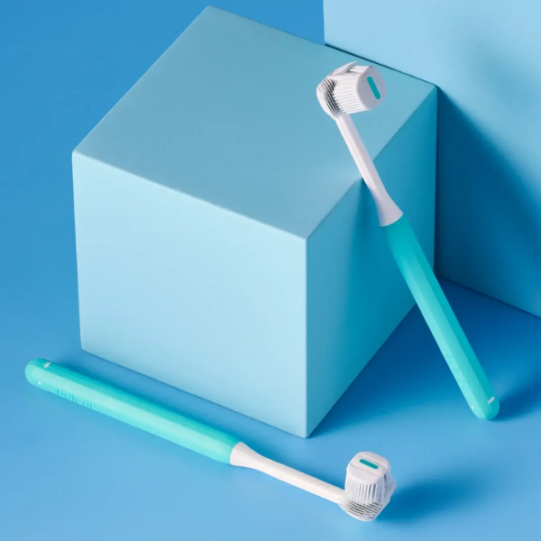 Bexident Balene Escova Dentes Média