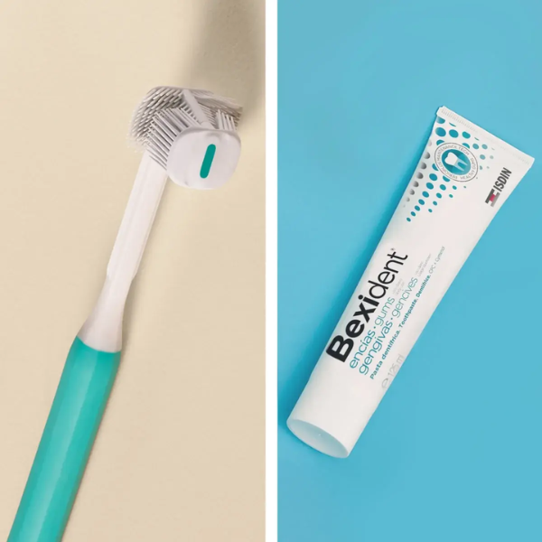 Bexident Balene Escova Dentes Média