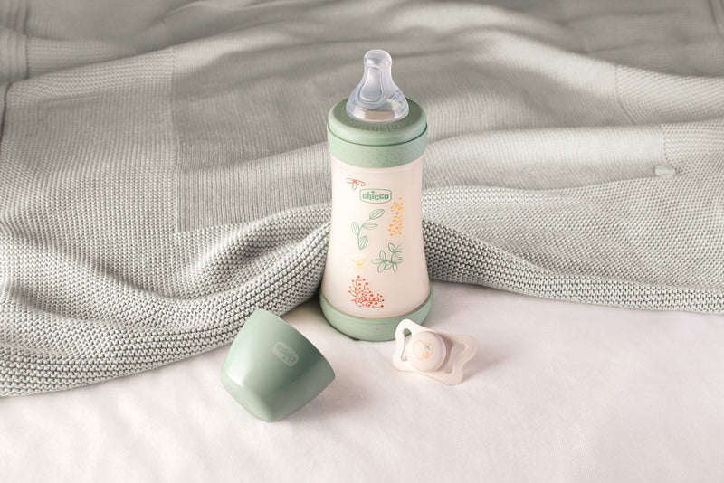 Chicco Biberão Perfect5 Easy ECO+ 2M+ 240ml Fluxo Médio