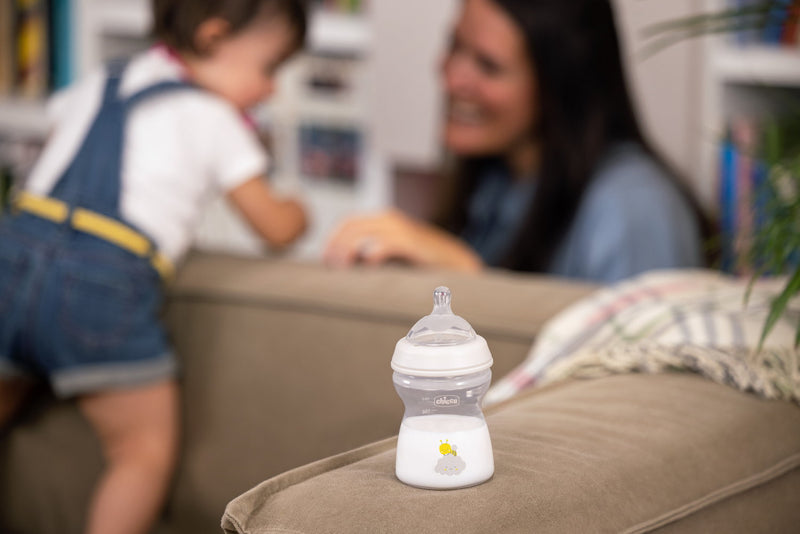 Chicco Biberão Anticólicas Natural Feeling 2M+ 250ml Fluxo Médio