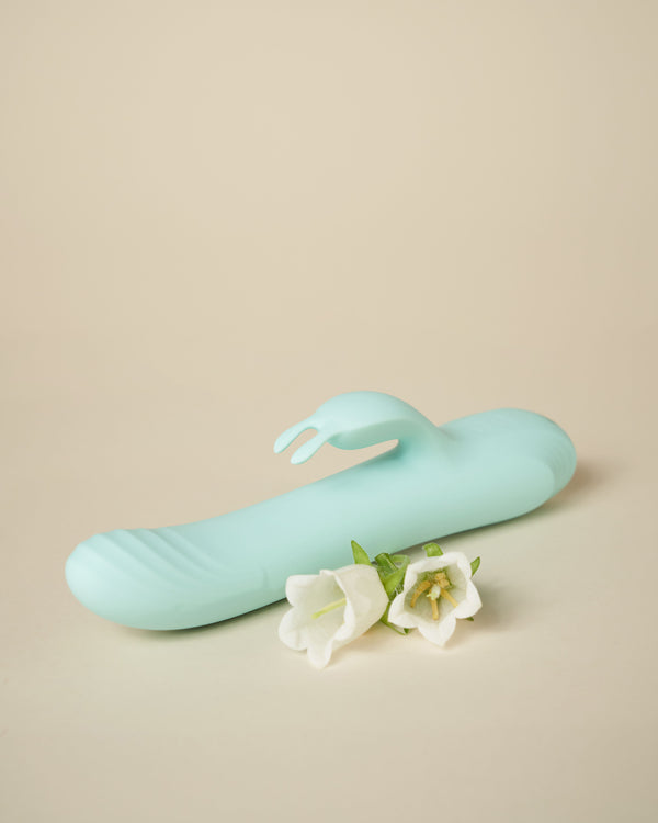 Control Be Playful Vibrador Trás/Frente c/Estimulador Clitoriano